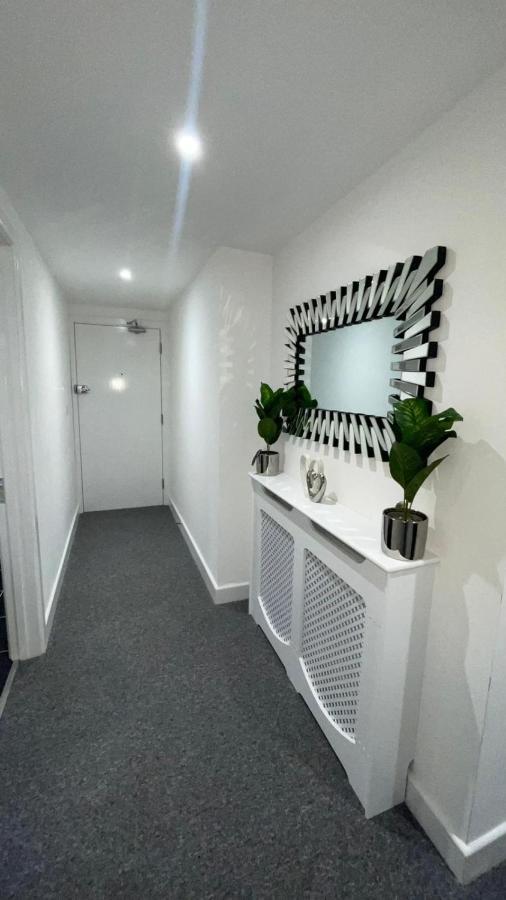 2 Bed Room Luxury Apartment In Old Kent Road Londres Exterior foto